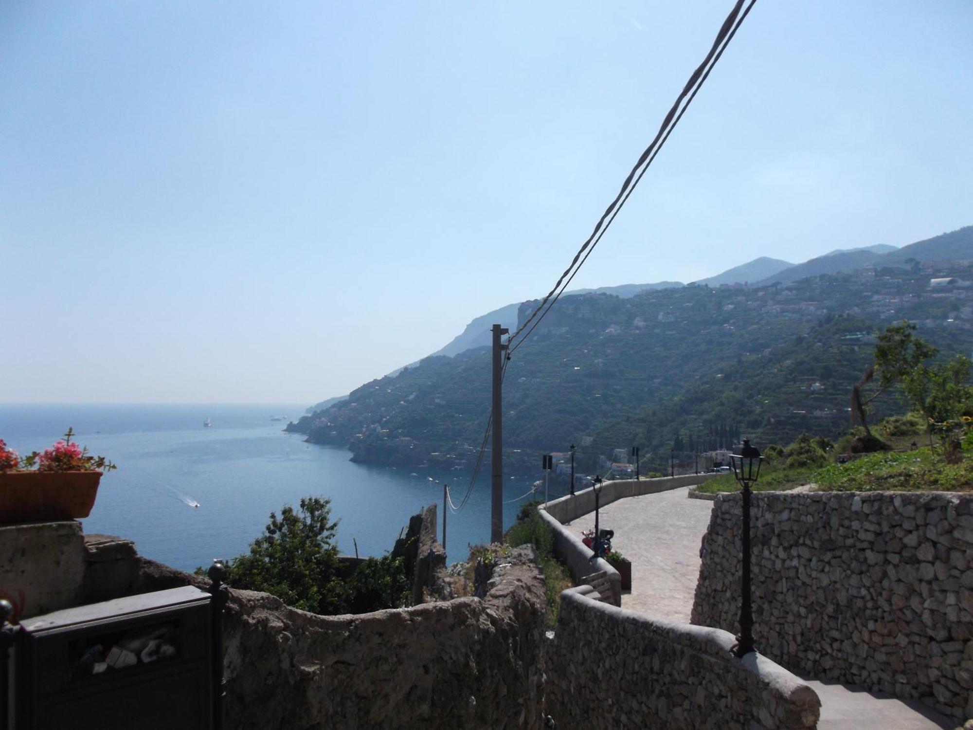 Casa Vacanze Nonno Aldo Minori Esterno foto
